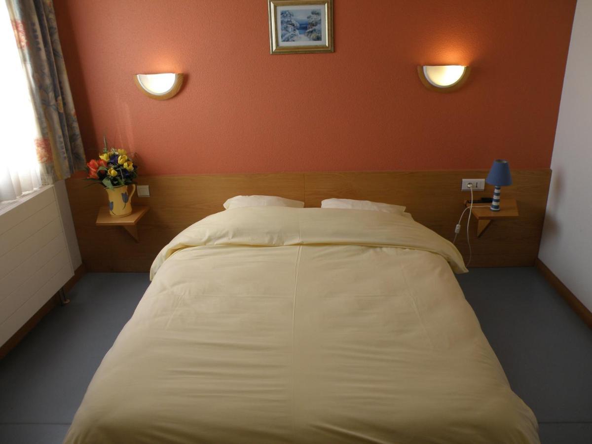 Logis Hotel Restaurant Saint Augustin Mittelbronn Bagian luar foto