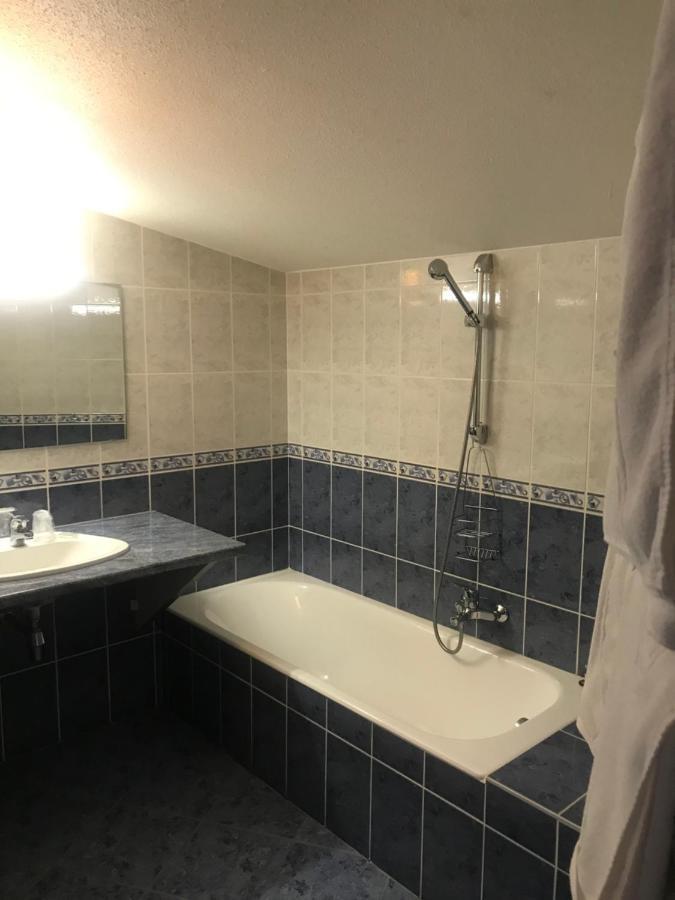Logis Hotel Restaurant Saint Augustin Mittelbronn Bagian luar foto